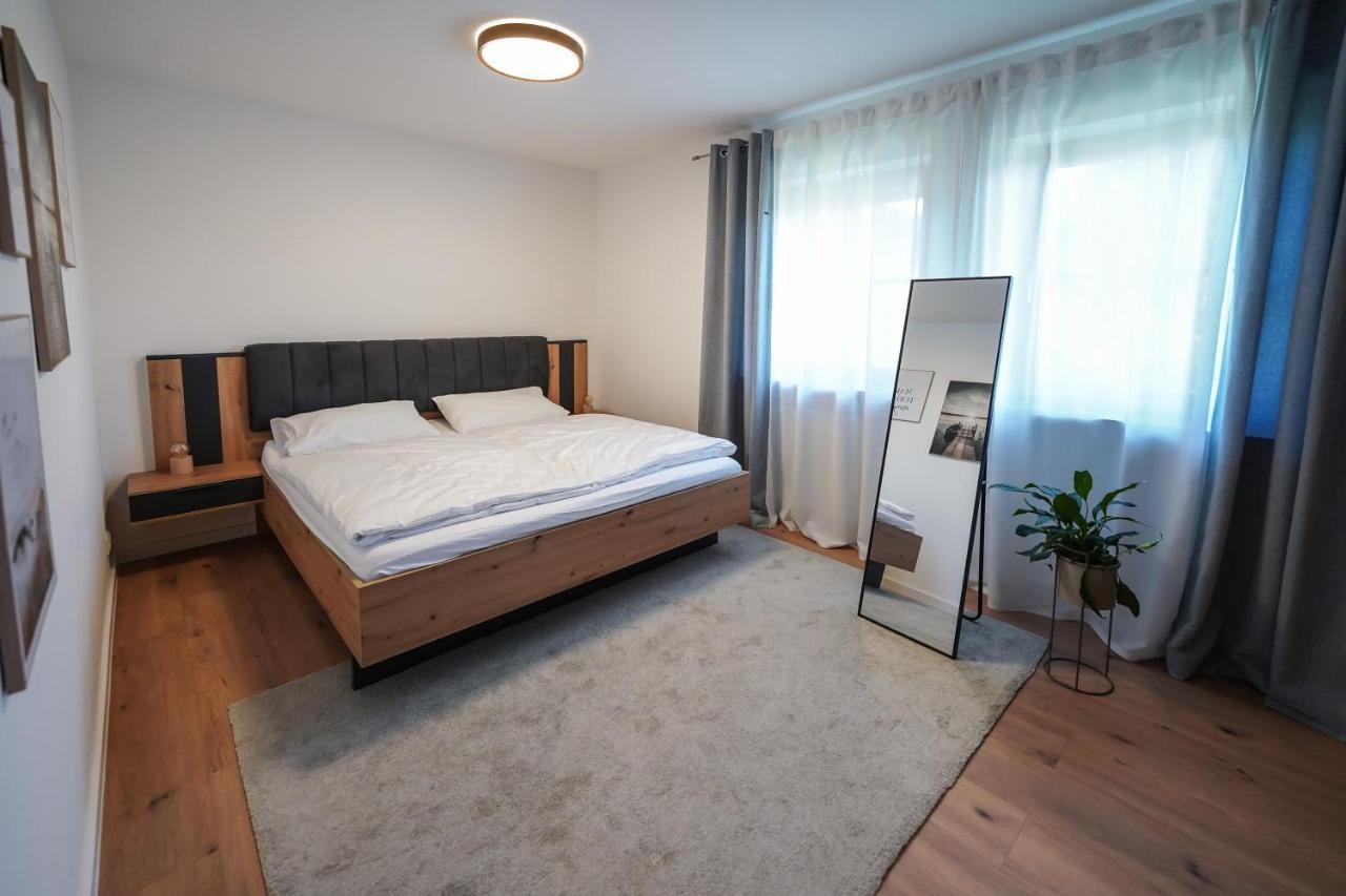 Ferienwohnung Wie dahoam Chieming Exterior foto